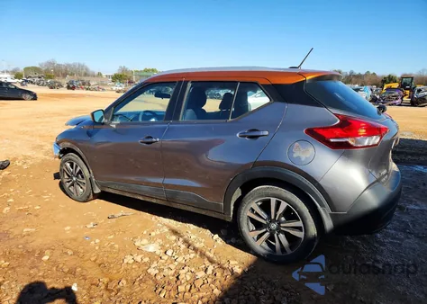 2018 Nissan Kicks S z USA, uszkodzony, nr VIN 3N1CP5CU4JL527017